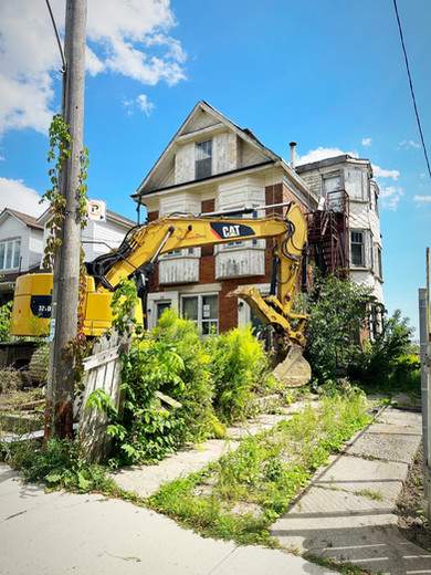 Wallace Excavation & Demolition team performing demolition and excavation services in the GTA, using precision equipment to dismantle structures and prepare the site for new construction.